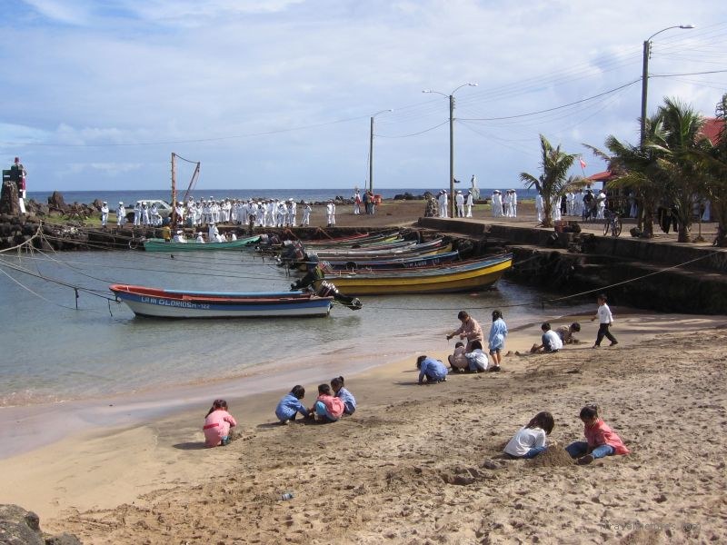 beach Hanga Roa children boat boats military